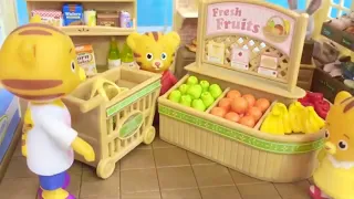 Healthy Food Choices! Toys Playing Videos Learning For Kids Daniel Tiger and Teletubbies