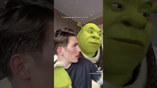 shrek! are u gay?!