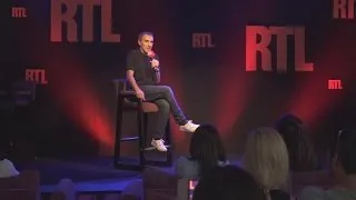 Elie Semoun dans le Grand Studio RTL Humour - Mapi Cougar gourmande et épanouie - RTL - RTL