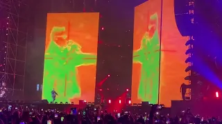 Bad Bunny 25/8 Verso que nunca salió y la única vez que la ha cantando en Vivo.And my dad was there.