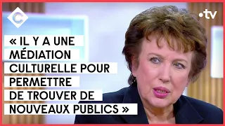 Invités : Roselyne Bachelot, Christophe Beaugrand, Marc Touati - C à Vous - 04/11/2021