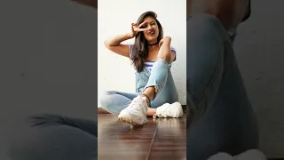 Simple & Cool Poses for Girls | #beingnavi #Shorts