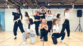 [LOONA - PTT (Paint The Town)] dance practice mirrored