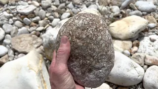 Rockhounding the Nueces River in Texas