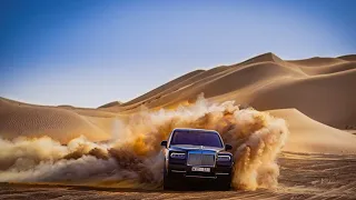 Rolls-Royce SUV Cullinan in the Desert