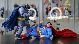 ¿EL MEJOR SUPERMAN DEL AÑO? MAFEX Superman The Dark Knight Returns Figure Review