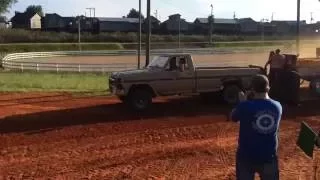 1983 Ford F-150 sled pull