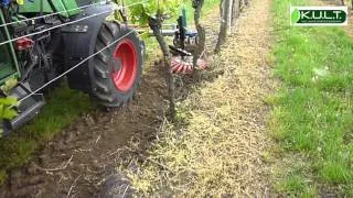 K.U.L.T. Fingerhacke im Weinbau, K.U.L.T. finger weeder in vineyards