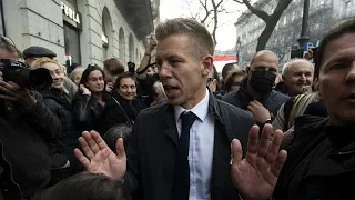 Orbán Viktor és Polt Péter lemondását követelte a tömeg Magyar Péter tüntetésén