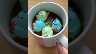 Adorable Animal Meringue Cookies Float in a Cup || ViralHog