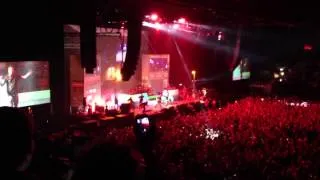 Plan B performing iLL Manors @ LG Arena, Birmingham 8/2/13 - With live looters!!