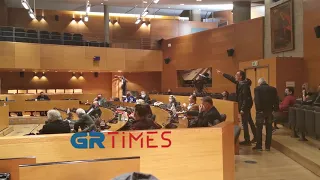 Μικροενταση στο Δημοτικό Συμβούλιο Θεσσαλονίκης - GRTimes.gr