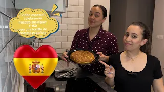 Cocinamos tortilla de patatas española [ mientras respondemos comentarios del video anterior ]😋