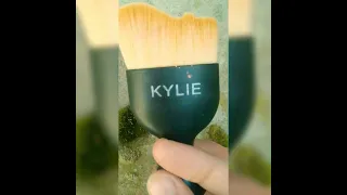 KYLIE makeup brush #viral#uk#makeup