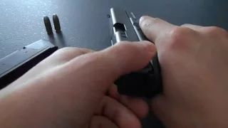 Tecnica per scarrellare le pistole semiautomatiche - Serie Beginners