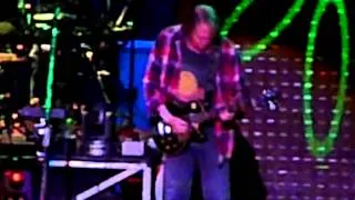 Neil Young & Crazy Horse - Roll Another Number 11-27-12 Madison Sq.Garden, NYC
