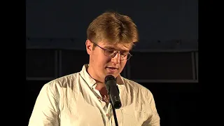 Сергей Скуратовский читает своё стихотворение (2015 год)