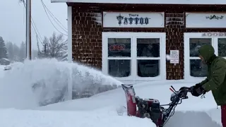 Truckee residents hunker down as Blizzard Warning continues in Sierra Nevada