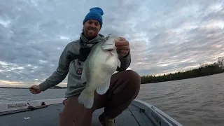 Boat flipping monster crappie (3+ pounds)