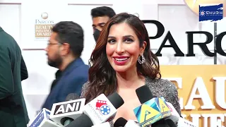 Sophie Choudry Spotted at Parcos Beauty Influencer Awards 2022 Grand Finale