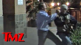 Mel Gibson -- Trip and Fall Incident with Freelance Photog | TMZ