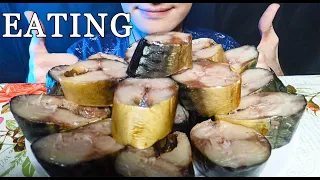 ASMR EATING DELICIOUS FISH COLD SMOKED MACKER [NO TALKING]