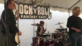 Stone Temple Pilots Vasoline at Rock and Roll Fantasy Camp with Robert and Dean Deleo.