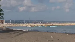 suara ombak pantai Kuta Bali