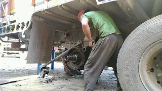 Truck horses remove & repair work| Indian truck mechanics