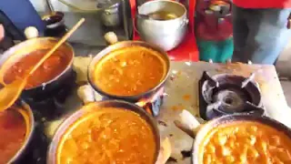 INSANE Indian Curry Claypot BANANA Leaf in Kuala Lumpur, Malaysia!!! Found at Seni SattiSorru in Bri