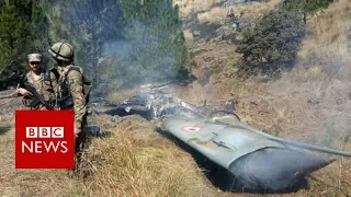 Pakistan 'shoots down two Indian jets' over Kashmir - BBC News