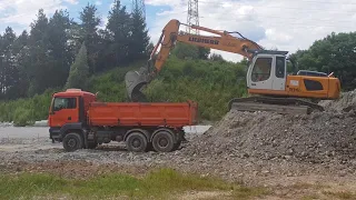 Liebherr 914