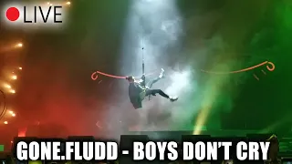 Эпичное появление GONE.FLUDD - BOYS DON'T CRY / концерт Москва 30.03.2019