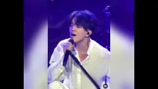 Dimash! Ереван! Мир затаил дыхание,слушая небесный голос, воспевающий прохладу гор Армении! Сарери