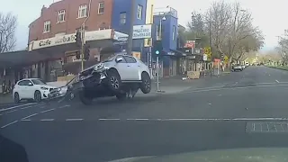 Car Crashes Compilation #17