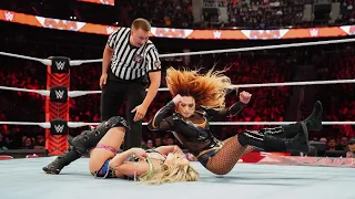 WWE Becky Lynch & Trish Stratus vs Liv Morgan & Raquel Rodriguez 1/2