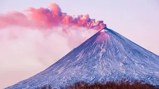 Извержение вулкана Ключевского началось на Камчатке