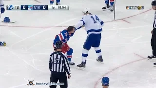 Patrick Maroon vs Micheal Haley Oct 29, 2019