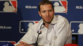 Pitcher Roy Halladay Dies in Plane crash