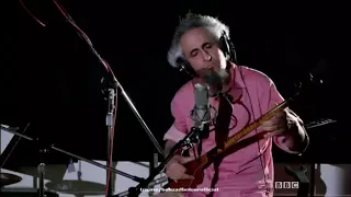 اجرای زنده‌ی قطعه‌ی «یا رب» توسط محسن نامجو به یاد حبیب محبیان