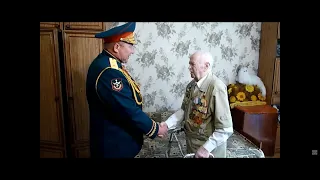 El Ejército ruso presenta respeto y honor a los veteranos de la Gran Guerra Patria Subtitulado