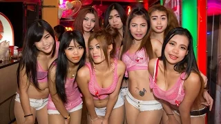 Паттайя Тайланд улица проституток баров / Sexy girls ladyboys in Soi 7 Pattaya Thailand