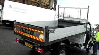 Iveco Daily tipper: Chris Hodge Trucks video walkaround