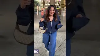 Neha Kakkar spotted at airport