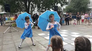 танец Дождик