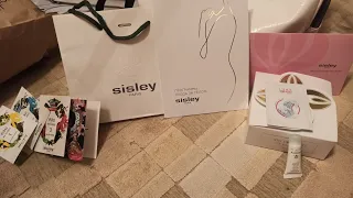 Супер люкс. Купила бронзер Sisley за 7000🙈🙉🙊 в Золотом Яблоке и кое что еще.