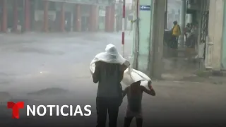 La tormenta Idalia deja derrumbes y apagones en el occidente de Cuba | Noticias Telemundo