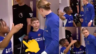 Conor Gallagher Ignores Chelsea Mascot Before Burnley Match Starts