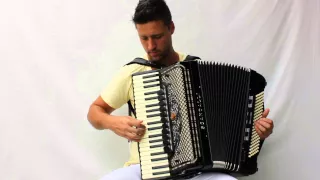 Musicas do Chaves no acordeon - Douglas Borsatti