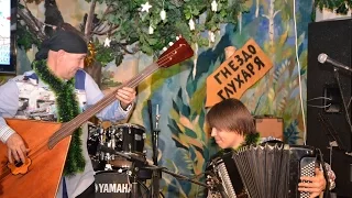 Russian folk song - kalinka / "Калинка" в исполнении Арт-трио "Вольница"